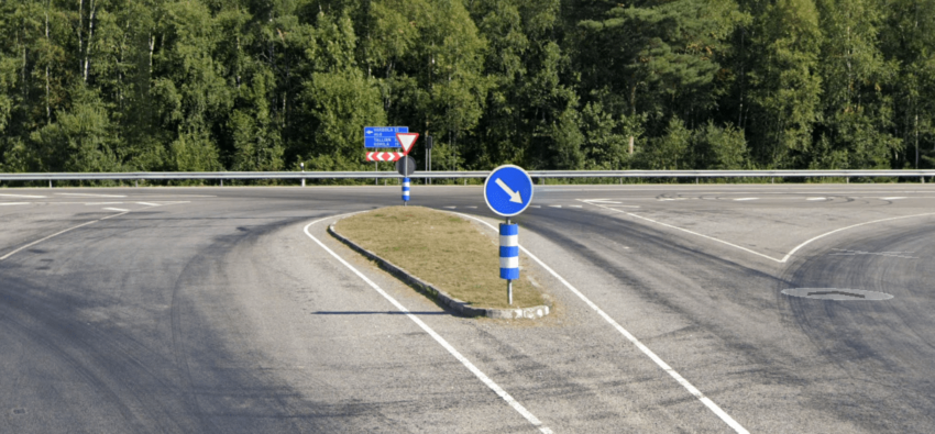 Liiklus­märgid, viidad ja muud liiklus­korraldus­vahendid
